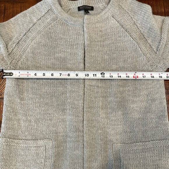 Banana Republic 3/4 sleeve gray cardigan - Picture 5 of 6